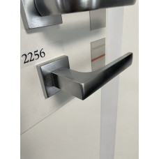 Ручка Ilavio 2256. Квадрат Розетка, Матовый хром